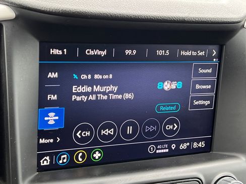 Used 2023 GMC Terrain SLT image 15