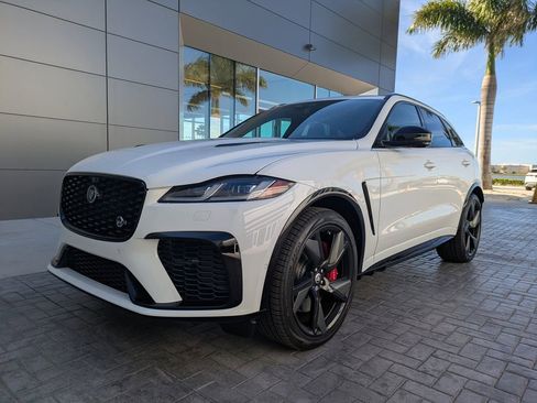 New 2026 Jaguar F-PACE SVR image 8