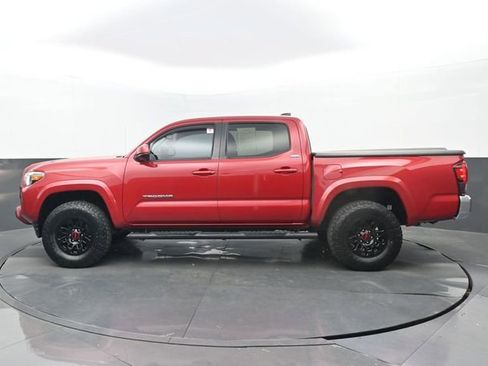 Used 2021 Toyota Tacoma SR5 RWD image 23