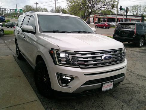 Used 2019 Ford Expedition Max Limited w/ Driver Assistance Package AWD/4WD image 4