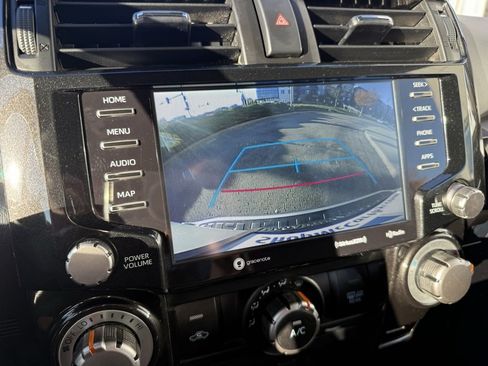 Used 2024 Toyota 4Runner TRD Off-Road image 5