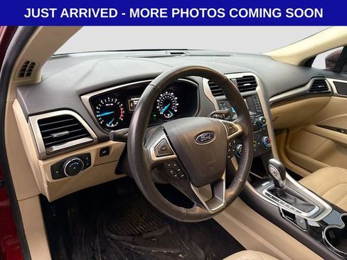 Used 2014 Ford Fusion SE w/ Equipment Group 202A image 10