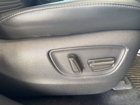 Used 2021 Toyota Highlander XSE AWD/4WD image 21