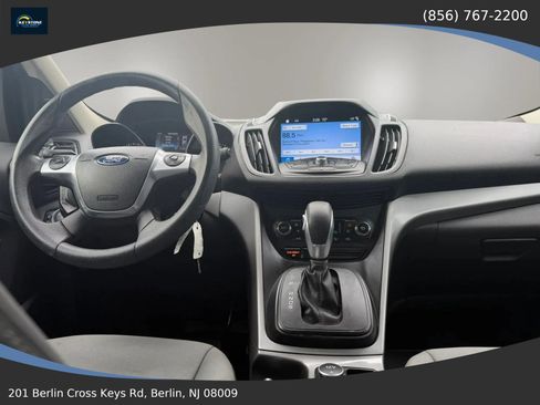Used 2016 Ford Escape SE w/ Equipment Group 201A FWD image 17