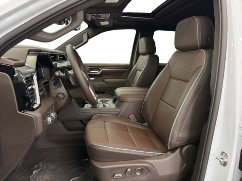 New 2026 GMC Sierra 1500 Denali AWD/4WD image 9