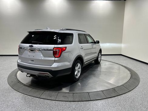 Certified 2017 Ford Explorer XLT w/ Equipment Group 202A AWD/4WD image 7