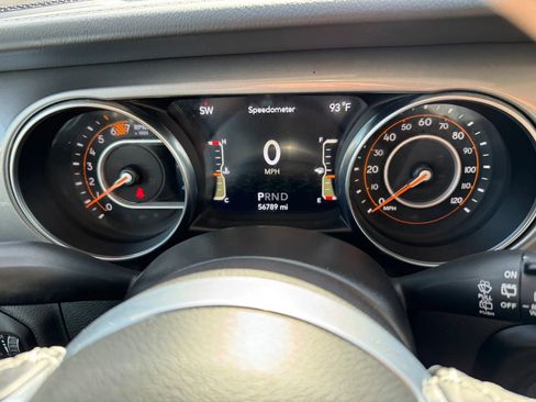 Used 2021 Jeep Wrangler Unlimited Sahara AWD/4WD image 20