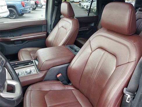 Certified 2023 Ford Expedition Limited image 8