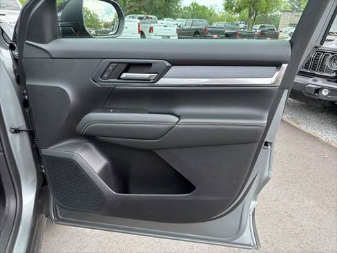 Used 2025 GMC Terrain Elevation image 12