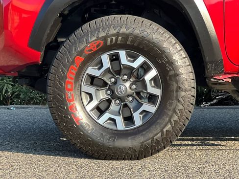 Used 2021 Toyota Tacoma TRD Off-Road image 26