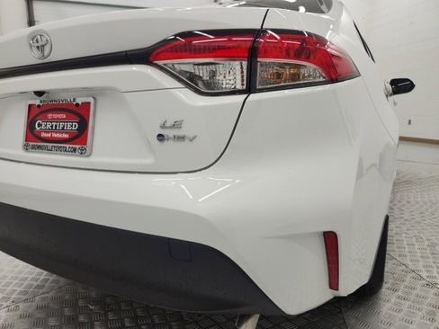 Certified 2026 Toyota Corolla LE image 24