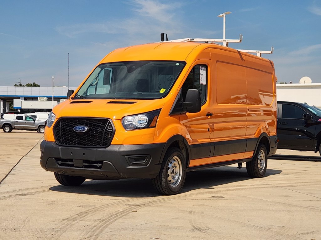 Used 2023 Ford Transit 150 Medium Roof RWD image 3