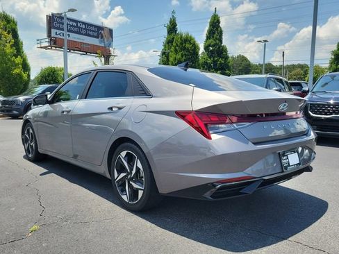 Used 2021 Hyundai Elantra Limited FWD image 6