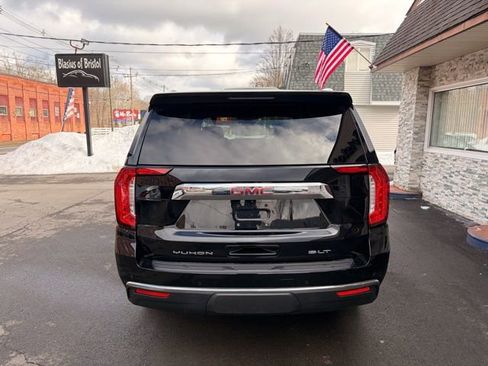 Used 2022 GMC Yukon SLT w/ SLT Premium Package AWD/4WD image 6