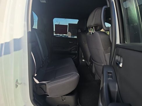 Certified 2023 Nissan Frontier SV w/ Midnight Edition Package AWD/4WD image 23