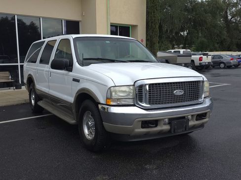 Used 2002 Ford Excursion Limited RWD image 3