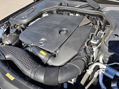 Used 2022 Mercedes-Benz E 350 4MATIC Sedan image 19