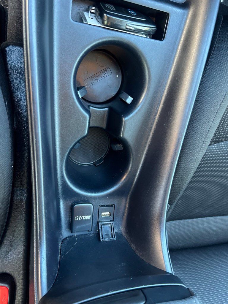 Used 2021 Toyota Prius L Eco FWD image 58