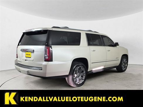Used 2015 GMC Yukon XL Denali w/ Premium Package image 5
