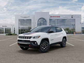 New 2026 Jeep Compass Trailhawk w/ Sun, Sound & Navigation Group AWD/4WD video 1