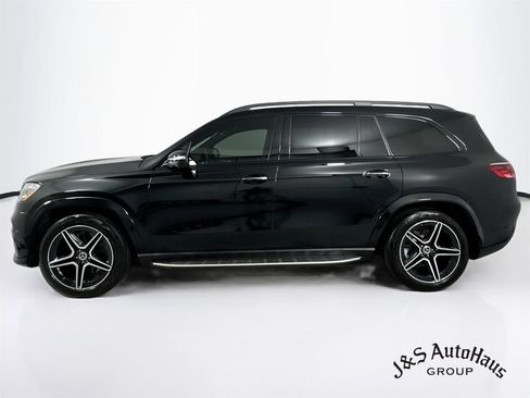 Used 2024 Mercedes-Benz GLS 450 4MATIC w/ Pinnacle Trim Package image 4