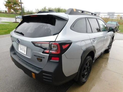 Certified 2025 Subaru Outback Wilderness AWD/4WD image 6