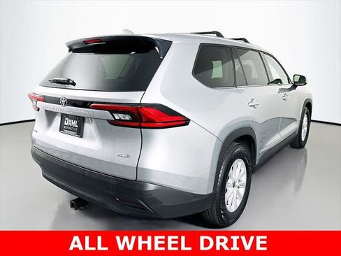 Certified 2024 Toyota Grand Highlander XLE image 13