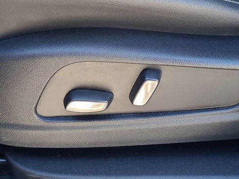 Used 2021 Cadillac XT6 Luxury image 26