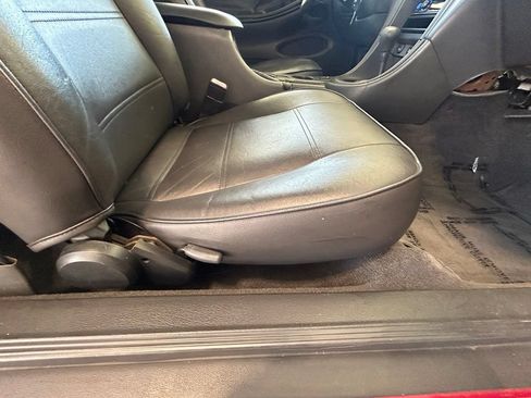 Used 2003 Ford Mustang Convertible RWD image 20