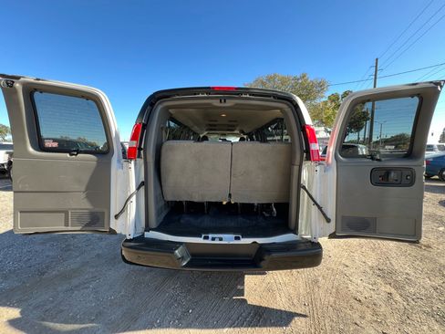 Used 2023 Chevrolet Express 3500 LS image 25