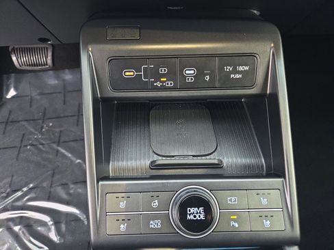 Used 2024 Hyundai Kona Limited image 15