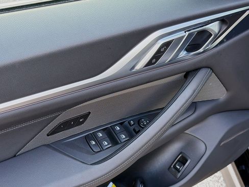 Used 2025 BMW M440i image 23