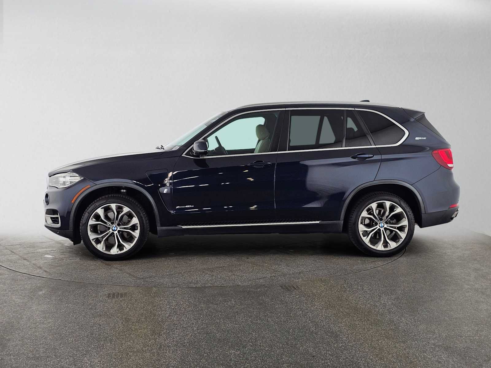 Used 2017 BMW X5 xDrive40e AWD/4WD image 2
