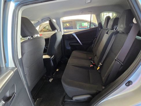 Used 2018 Toyota RAV4 LE w/ All Weather Liner Package AWD/4WD image 19