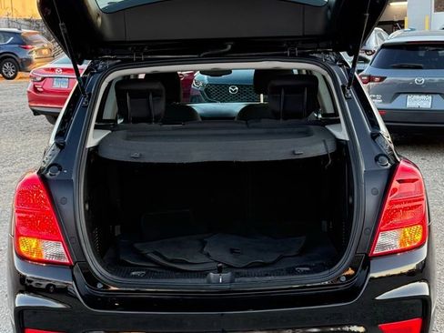 Used 2019 Chevrolet Trax LS image 5