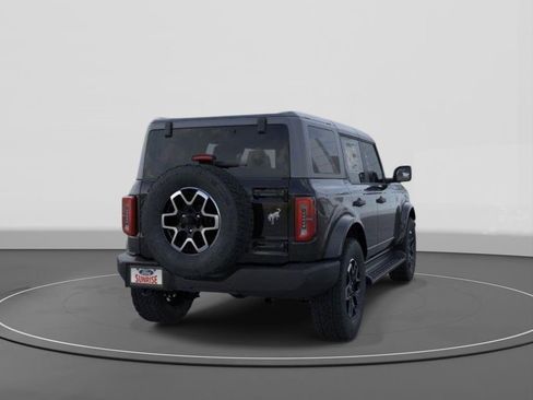 New 2026 Ford Bronco Outer Banks image 8