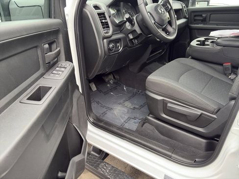 New 2025 RAM 2500 Tradesman AWD/4WD image 10