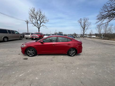 Used 2017 Hyundai Elantra SE w/ SE A/T Tech Package 03 image 4