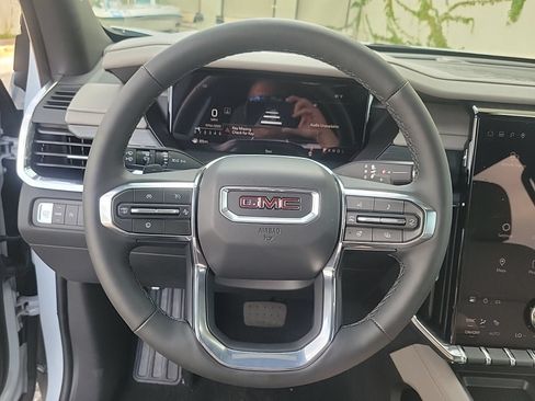 New 2026 GMC Acadia Elevation w/ Elevation Premium Package FWD image 18