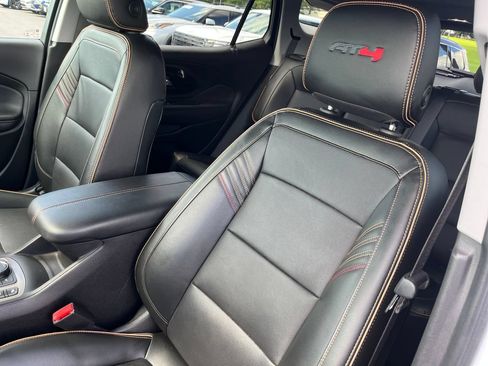 Used 2022 GMC Terrain AT4 w/ Tech Package AWD/4WD image 12