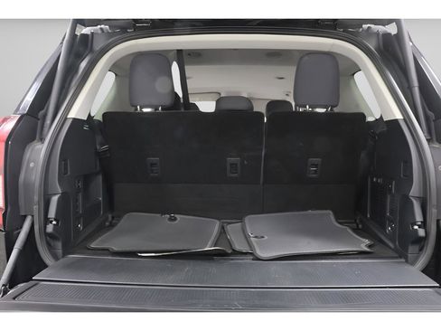 Used 2025 Ford Expedition Active image 29