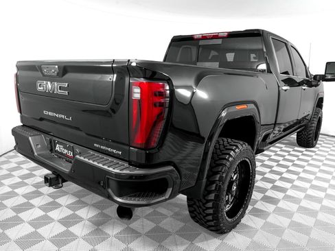 Used 2026 GMC Sierra 2500 Denali Ultimate AWD/4WD image 5