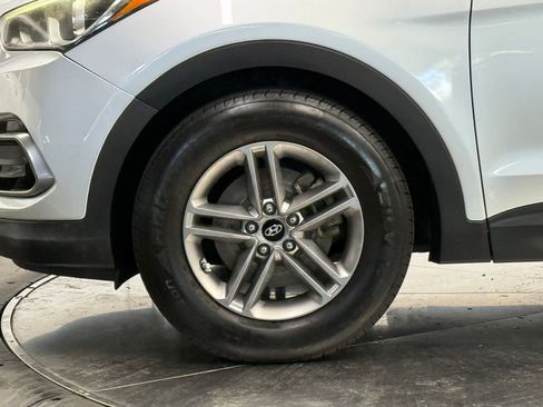 Used 2017 Hyundai Santa Fe Sport FWD image 8