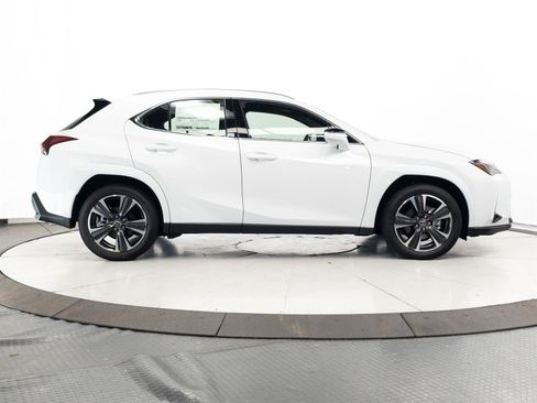 New 2026 Lexus UX 300h AWD image 13