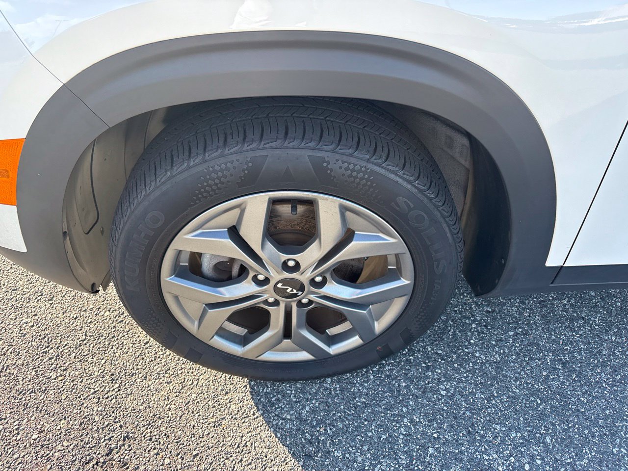 Used 2024 Kia Seltos LX AWD/4WD image 13