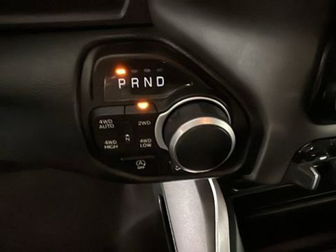 Used 2022 RAM 1500 Big Horn AWD/4WD image 22