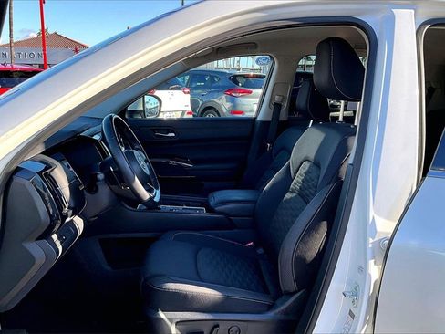 Used 2022 Nissan Pathfinder SV w/ Cargo Package image 14