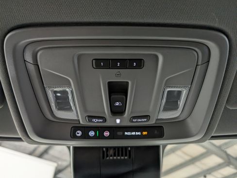 Used 2026 GMC Sierra 3500 SLE w/ SLE Value Package AWD/4WD image 24