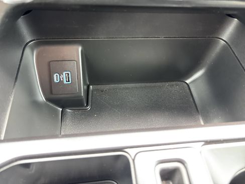 Used 2022 Ford F150 XLT w/ Equipment Group 302A High AWD/4WD image 12