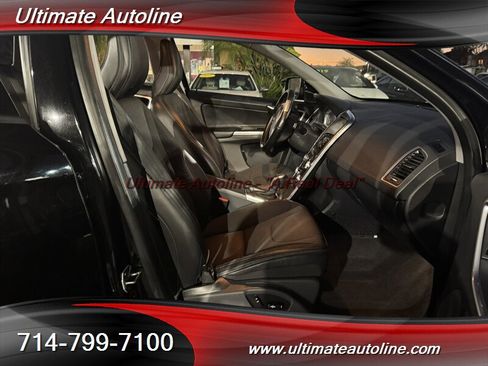 Used 2016 Volvo XC60 T5 w/ Proximity Package image 32